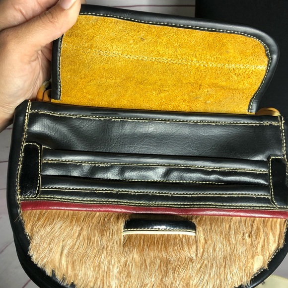 Vintage 70’s Jerico Calf Hair & Leather Crossbody - Picture 7 of 12